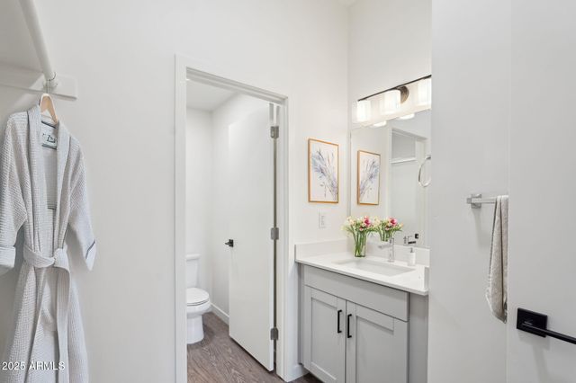 3031 W Northern Avenue 120, Phoenix, AZ 85051