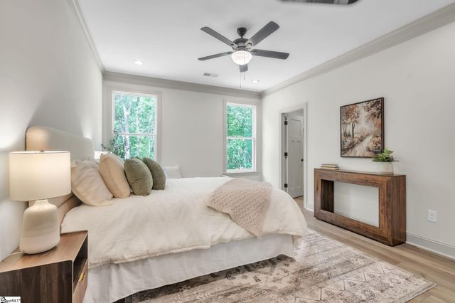137 Mountain Lake Drive, Piedmont, SC 29673