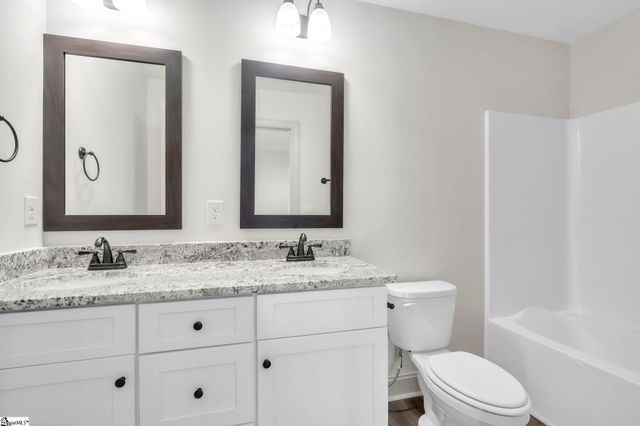 137 Mountain Lake Drive, Piedmont, SC 29673