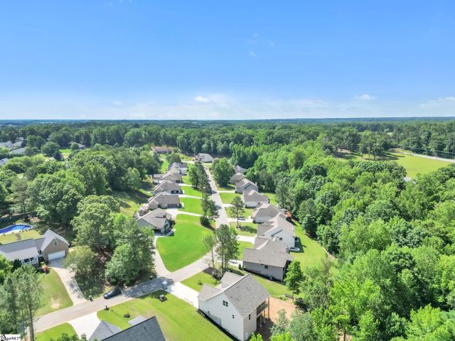 137 Mountain Lake Drive, Piedmont, SC 29673