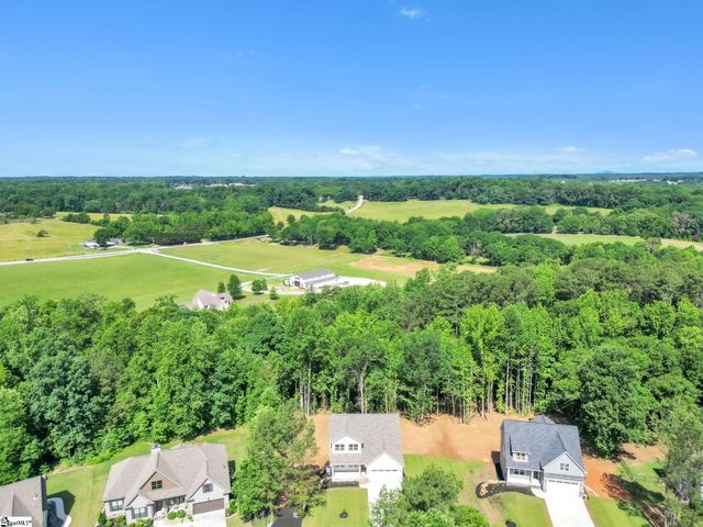 137 Mountain Lake Drive, Piedmont, SC 29673