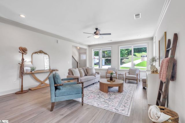 137 Mountain Lake Drive, Piedmont, SC 29673