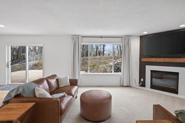 13316 Commonwealth Drive, Burnsville, MN 55337