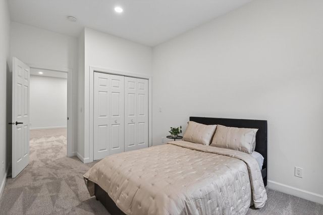 13316 Commonwealth Drive, Burnsville, MN 55337