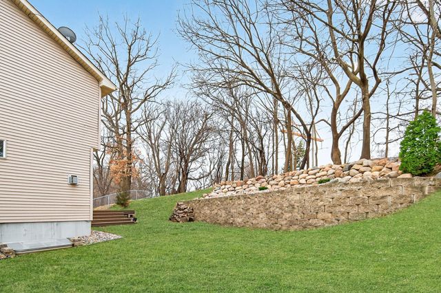 13316 Commonwealth Drive, Burnsville, MN 55337