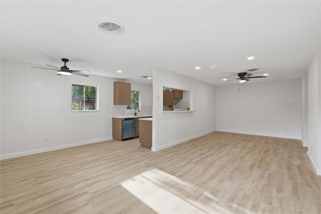 4649 South Drive W, Fort Worth, TX 76132