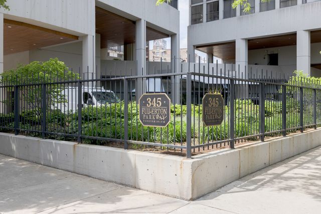 345 W Fullerton Street 1001, Chicago, IL 60614