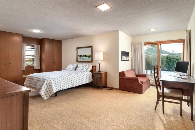 4042 Glenhaven ROAD, La Crosse, WI 54601