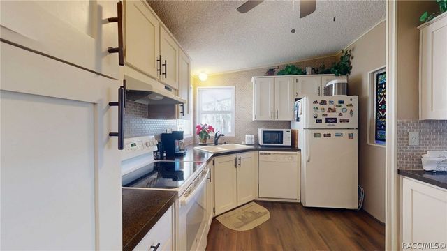 2271 N Loma Point, Hernando, FL 34442