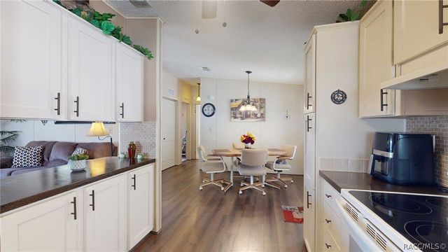 2271 N Loma Point, Hernando, FL 34442