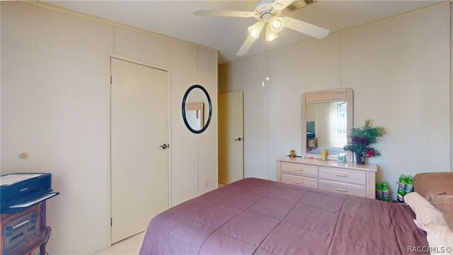 2271 N Loma Point, Hernando, FL 34442