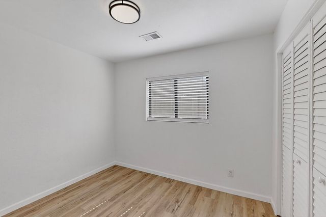 1820 Lester Drive NE, Albuquerque, NM 87112