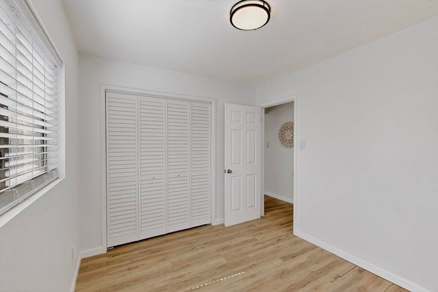 1820 Lester Drive NE, Albuquerque, NM 87112