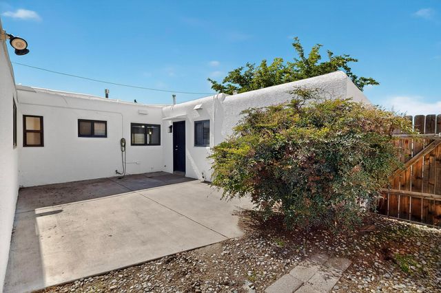 1820 Lester Drive NE, Albuquerque, NM 87112