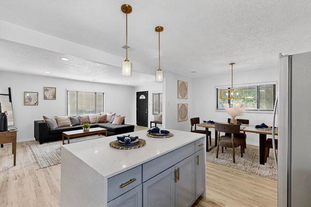 1820 Lester Drive NE, Albuquerque, NM 87112