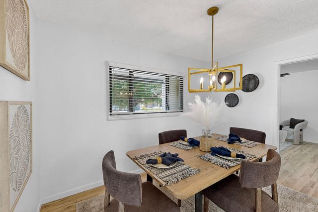 1820 Lester Drive NE, Albuquerque, NM 87112