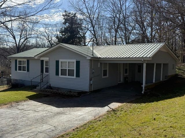 235 Odessa Street, Mammoth Spring, AR 72554