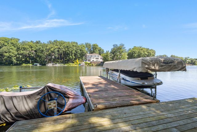 199 Amhurst Place, Valparaiso, IN 46385