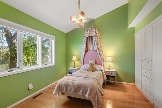 199 Amhurst Place, Valparaiso, IN 46385