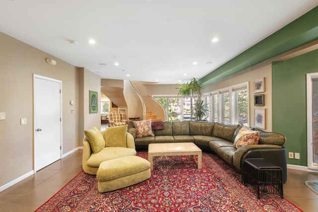 199 Amhurst Place, Valparaiso, IN 46385