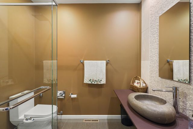 199 Amhurst Place, Valparaiso, IN 46385