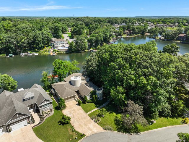 199 Amhurst Place, Valparaiso, IN 46385