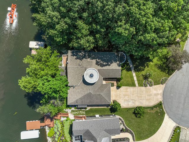 199 Amhurst Place, Valparaiso, IN 46385