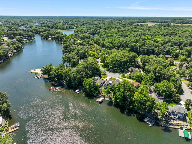 199 Amhurst Place, Valparaiso, IN 46385