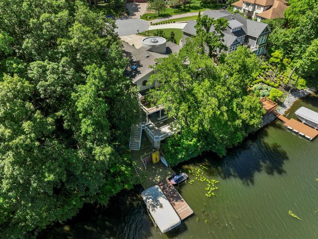 199 Amhurst Place, Valparaiso, IN 46385