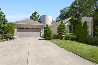 199 Amhurst Place, Valparaiso, IN 46385