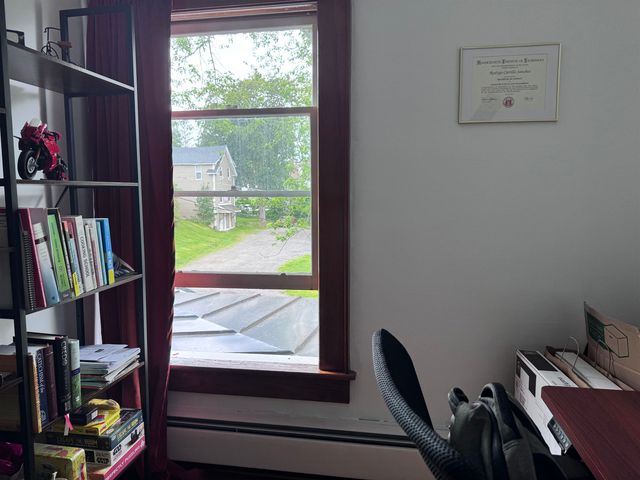 20 Highland Avenue, Claremont, NH 03743
