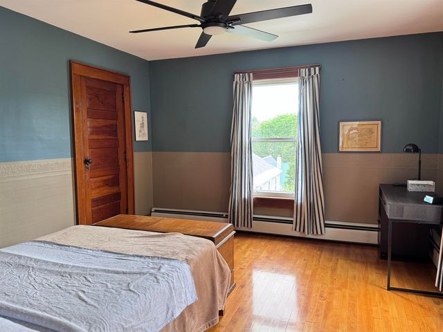 20 Highland Avenue, Claremont, NH 03743