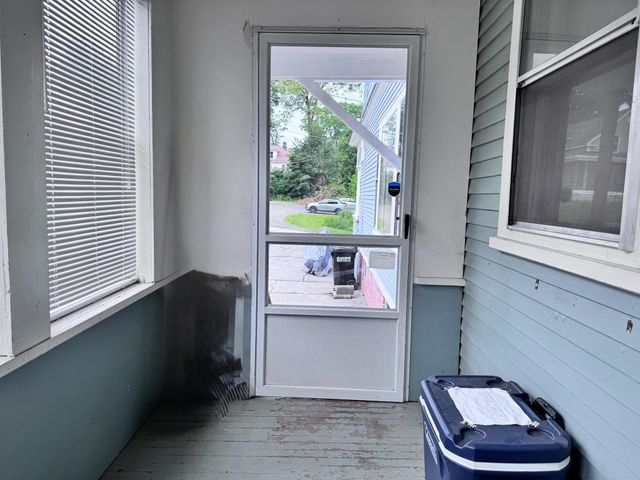 20 Highland Avenue, Claremont, NH 03743