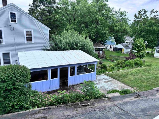 20 Highland Avenue, Claremont, NH 03743