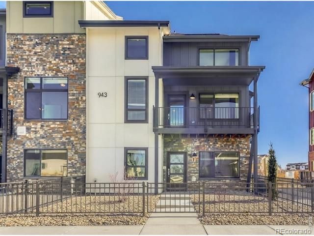 943 Schlagel Street, Fort Collins, CO 80524