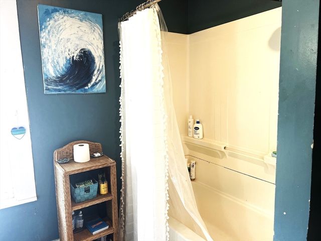 22 Arthur St 22, Winchester, MA 01890