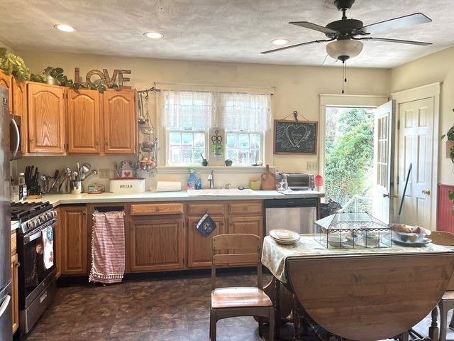22 Arthur St 22, Winchester, MA 01890