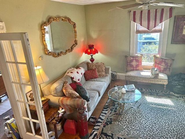 22 Arthur St 22, Winchester, MA 01890