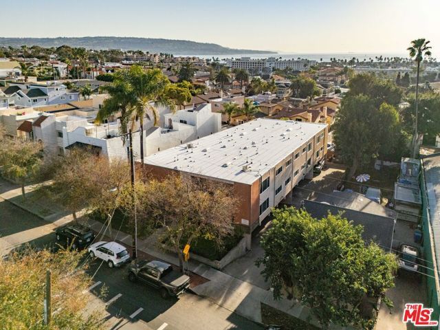 525 N Francisca Avenue, Redondo Beach, CA 90277