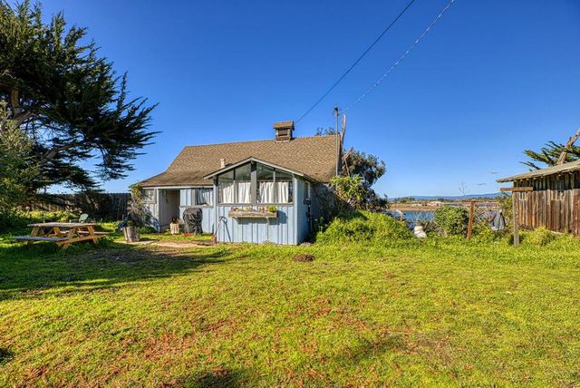 7201 Ca-1, Moss Landing, CA 95039