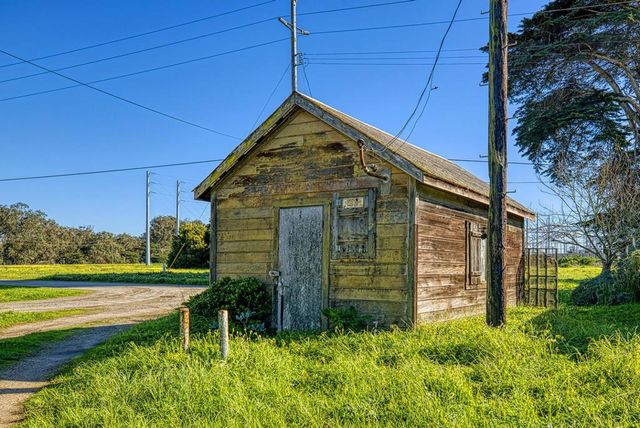 7201 Ca-1, Moss Landing, CA 95039