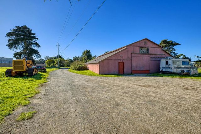 7201 Ca-1, Moss Landing, CA 95039