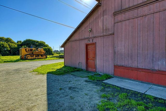 7201 Ca-1, Moss Landing, CA 95039