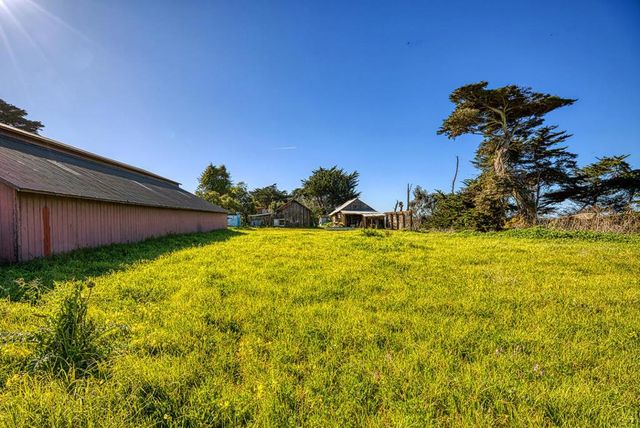 7201 Ca-1, Moss Landing, CA 95039