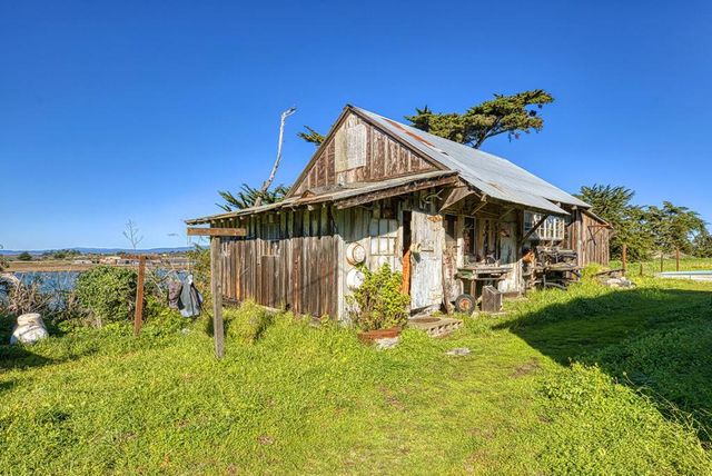 7201 Ca-1, Moss Landing, CA 95039