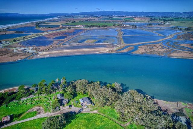 7201 Ca-1, Moss Landing, CA 95039