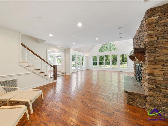 5761 Kentucky Downs Drive, Macon, GA 31210