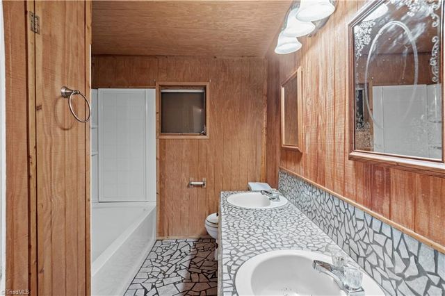 613 Nc Highway 67, Boonville, NC 27011