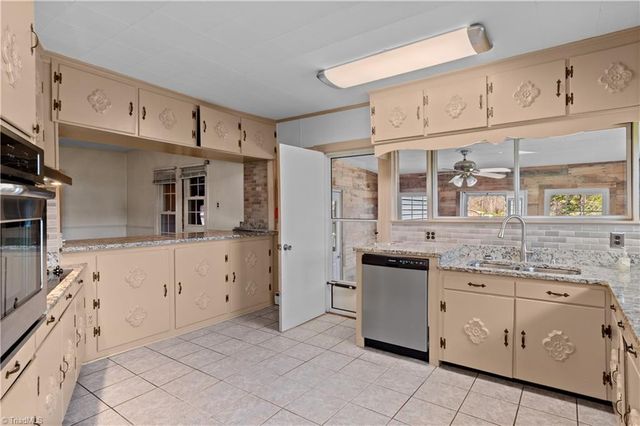 613 Nc Highway 67, Boonville, NC 27011