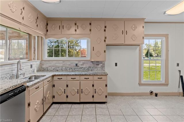 613 Nc Highway 67, Boonville, NC 27011